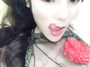 手机直播逼逼毛很浓密超多的少妇主播透视情趣装漏奶漏逼秀喜欢的不要错过