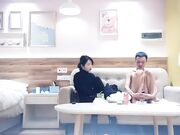 苗条性感的漂亮小美女酒店床上被黄先生各种后入02