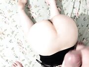 中年妇女狗链调教边舔蛋边打飞机