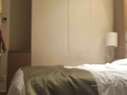眼镜哥约炮大二清纯女友有点害羞不让拍