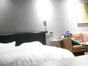 大圈外围女神 空姐兼职 风情万种颜值为王 粉嫩的逼逼尽在眼前 啪啪狂插爽一爽