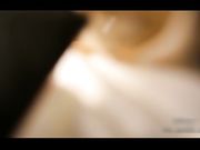 小学妹太嫩不敢使劲操 穿着衣服直接无套插嫩穴最后还是跪舔J8颜射