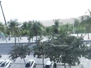 苗条美臀外围女 被土豪包养三亚旅游露天阳台面朝大海啪啪 这种环境打炮太刺激