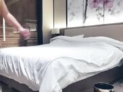 约操小熊帽可爱女孩啪啪操操到高潮浪叫
