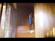 美女被大黑棒子搞得大叫上帝啊