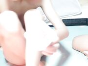 萝莉小美女露跟小哥哥发骚道具抽插舔逼舔菊花