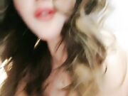 巨乳骚货尤物吊钟奶子卖力深喉沙发床上大战