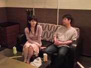 从酒店官员那里获得了在那里表演的男女性爱视频2