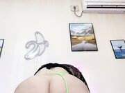 丰乳肥臀御姐 顶级大肥臀 拨开内裤跪沙发被后入 骑乘位猛坐 爽翻白浆四溅1