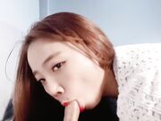 风骚小老板娘露脸在店里跟小哥激情口交大鸡巴