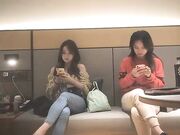 网红脸极品美女服 为了方便连内衣都不穿 高难度体位狂干 淫叫 你真的好大