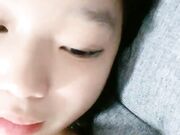 细腰美乳好身材，粉嫩小穴，抓起屌往逼里塞，侧入一顿爆操