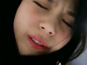 红唇淫荡骚女小哥在玩游戏勾引诱惑 奶子摩擦喊爸爸JB多硬了 毛毛浓密掰穴跳蛋