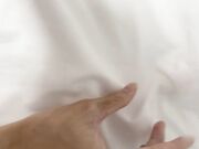 开宝马的少妇来偷情 床上干湿了一大片 逼都要被干肿了 太牛逼了