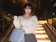 上吞下下潮吹 与变态全身性朋友一起在情人酒店进行2小时休息课程 美園和花 1