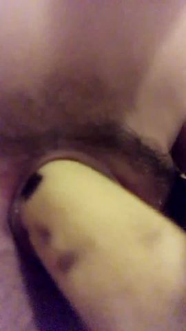 美女香蕉自慰秀整只塞入