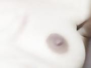 少女心漫漫系列四 年龄不大却很骚 奶子不大很会撩 激情自慰大秀淫语把逼搞的可疼了