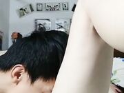 眼镜骚女激战排骨哥全程露脸啪啪大秀 颜值不高奶子不小很会享受让男人给舔逼