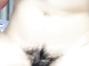 花了一千元包夜19岁的美乳萝莉美眉一块直播啪啪妹子的逼毛非常茂盛性欲强