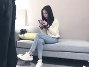 高颜牛仔裤邻家装扮小姐姐直言花活开眼界