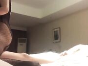 温婉气质黑丝和内裤都来不及脱 撕碎大jb直填满肉穴 洗手间疯狂后入小母狗