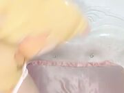 死库水网红美女 一线天无毛馒头逼 抓着屌吸吮深喉 特写视角猛怼骚穴