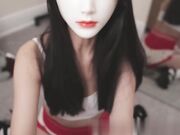 小女友给我手交手法很娴熟最后射在美背上