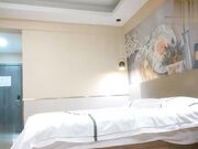 大奶少妇 网约兼职居然是邻居人妻就是活好