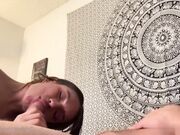 性感学生刚满18岁并制作第一盘性爱录像带作为成人礼物