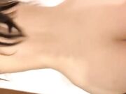 让巨乳女友和兄弟3P最后射嘴里