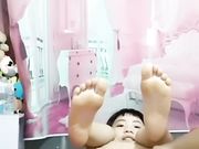 HD 可爱漂亮主播和炮友做爱 操到喷尿 年纪不大 性经验十足 奶子逼逼粉