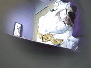 和骚妇女同事开房床都要被她摇塌