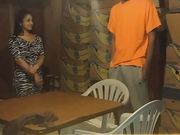 黑人小伙库房大战少妇老板娘
