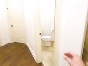 卫生间里激战淋浴的姐姐