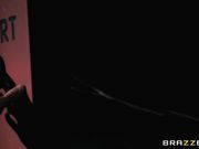 脱光了跳舞给我看的性感美妇