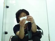 商场厕拍 爱漂亮的妹子