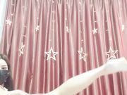 网红美女瑶儿激情展示没有真货只能骑坐假屌来表演了
