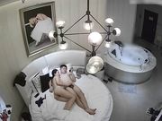 时尚性感的白领美女下班酒店私会情人
