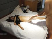 美女喝多后被带到酒店尽情的玩弄