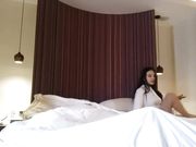 桑拿会所特殊服务现场选秀大波美女服务真心到位呻吟刺激对白精彩-1