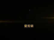 能挤出奶水的哺乳期少妇被两个猥琐男灌醉如泥换上不同情趣装激情啪啪啪设备齐全很专业有对白