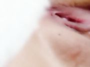 肤白貌美主播直播手指黃瓜插逼喷水大秀 逼逼都被操发黑了 淫荡对白