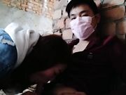 漂亮骚情美女主播勾引了一个小哥 去户外找个地方啪啪啪 很刺激-2