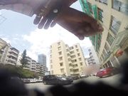 洋教授旅游被站街小妹拉到足疗养生馆