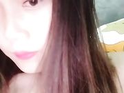 清純甜美小美妞被男友狂舔粉嫩木耳舔到出白漿