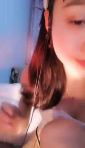 小野猫露脸已经很努力的发骚讨哥哥喜欢了