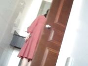 甜美型美少妇与白丝黑高绝色女秘书身材曼妙逼缝细长