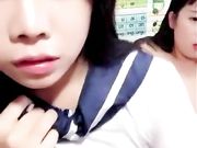 颜值不错大奶子姐妹花漏奶露逼互玩还挺嫩喜欢不要错过