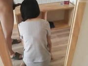 出差去总公司开完会和淫骚女秘书衣服都没脱房间内各式狂插