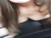 大白天在高架桥下路边脱光了激战被骑车路过的大爷偷看